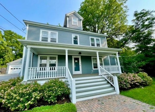100 Main St