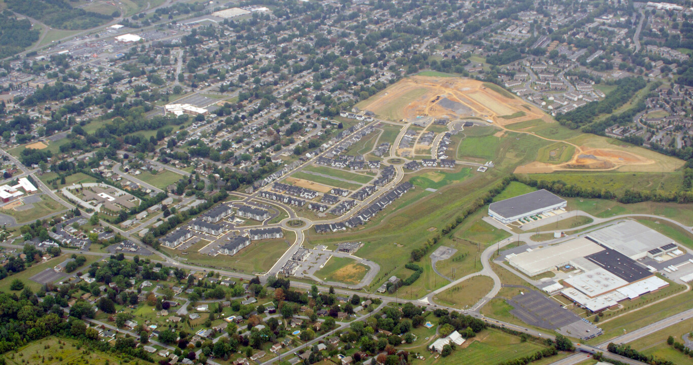 Park West Apartments in Mechanicsburg, PA - Foto de edificio