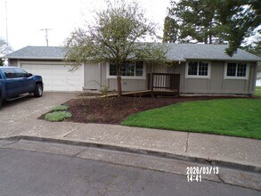 2232 NW 14th St in Corvallis, OR - Building Photo - Building Photo