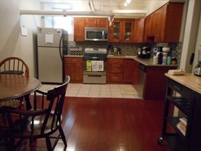 70A Strathmore Rd, Unit 70A in Boston, MA - Foto de edificio - Building Photo