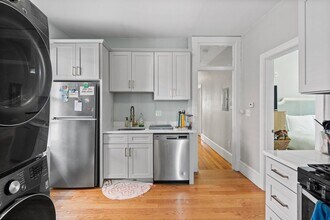 247 L St-Unit -3 Half Fee in Boston, MA - Building Photo - Building Photo