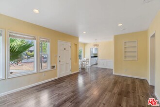530 W Montana St in Pasadena, CA - Building Photo - Building Photo