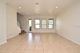 588 Merry Brook Cir in Sanford, FL - Building Photo - Building Photo