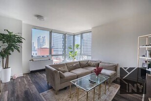 92 Leonard St in New York, NY - Building Photo