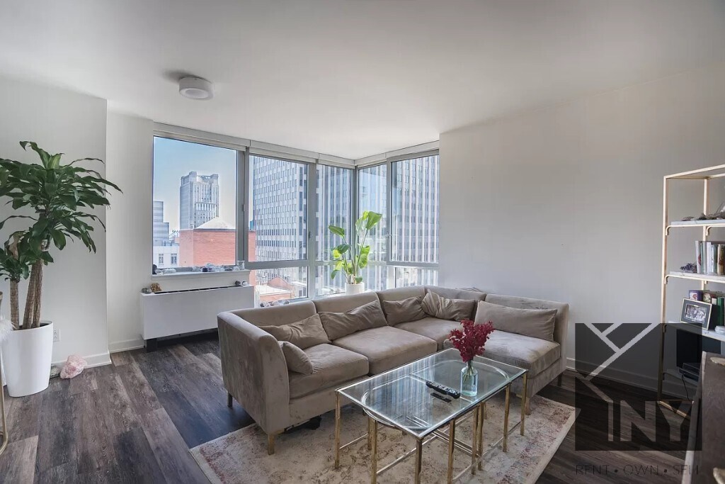 92 Leonard St in New York, NY - Building Photo