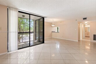 1915 Lavers Cir in Delray Beach, FL - Building Photo - Building Photo