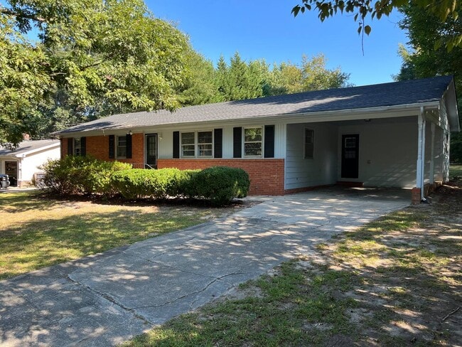 302 Satterwhite Dr