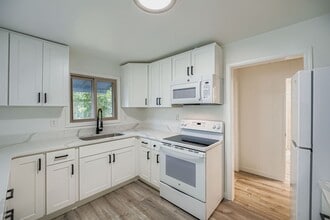10454 8th Ave S in Seattle, WA - Building Photo - Building Photo