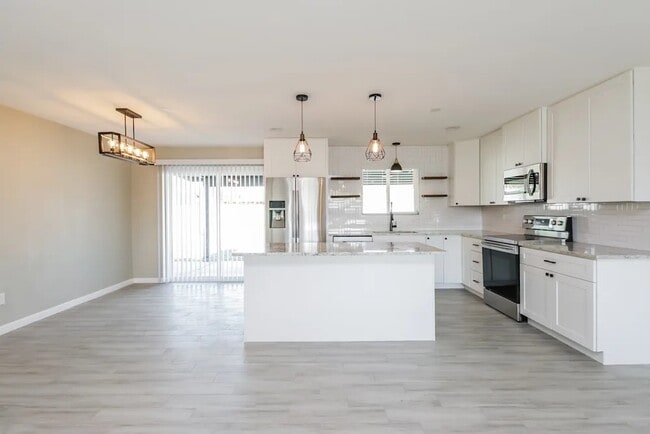 1237 W Romo Jones St in Tempe, AZ - Building Photo - Building Photo