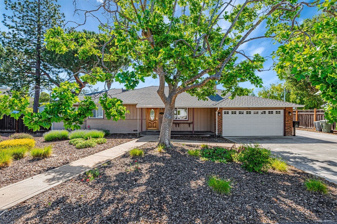 14352 New Jersey Ave in San Jose, CA - Building Photo