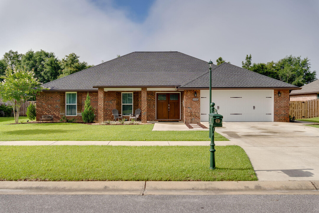 4723 Chanson Crossing in Crestview, FL - Building Photo