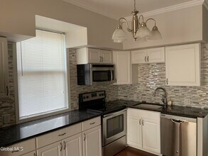 1238 Union St in Schenectady, NY - Building Photo - Building Photo