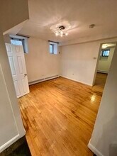 137 Chiswick Rd, Unit 1B in Boston, MA - Foto de edificio - Building Photo