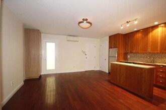 134 W 87th St, Unit 1R in New York, NY - Building Photo - Building Photo