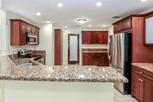 11064 SW 79th Path in Kendall, FL - Building Photo