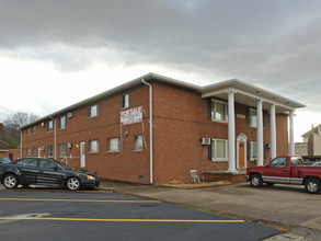 C.E. Price, Jr. in Huntington, WV - Building Photo - Building Photo