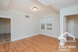 1255 N Harding Ave in Chicago, IL - Building Photo - Building Photo