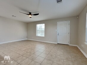 6128 Sidney St, Unit A in Houston, TX - Building Photo - Building Photo