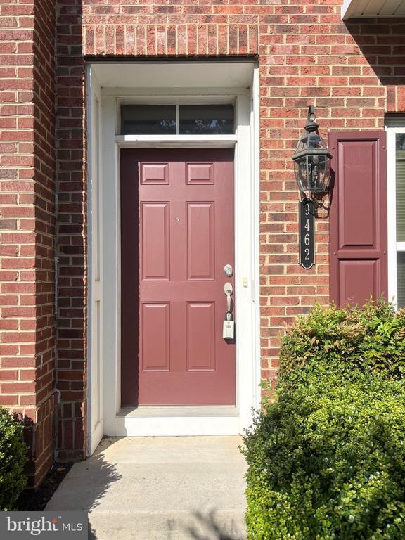 property at 9462 Canonbury Square