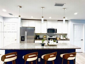 274 Tindal St in Palm Bay, FL - Building Photo - Building Photo