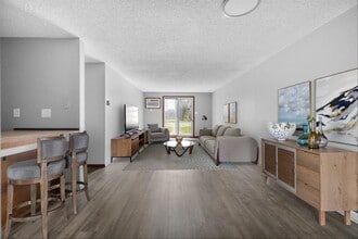 Roosevelt on Main Apartments in Tonawanda, NY - Building Photo - Building Photo