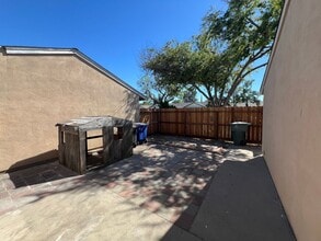 2336 Nancy Ln in Modesto, CA - Building Photo - Building Photo