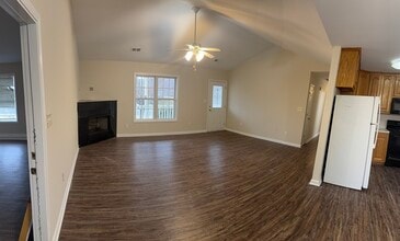 4361 Frank Dellinger Ln in Maiden, NC - Building Photo - Building Photo