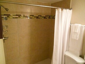 520 69th Ave, Unit 1 in St Pete Beach, FL - Building Photo - Building Photo