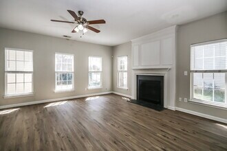 537 Georgetown Dr NW in Concord, NC - Foto de edificio - Building Photo