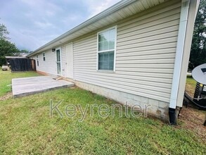 253 Dumplin Ln in Sevierville, TN - Building Photo - Building Photo