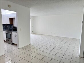 2495 SW 82nd Ave in Davie, FL - Building Photo - Building Photo