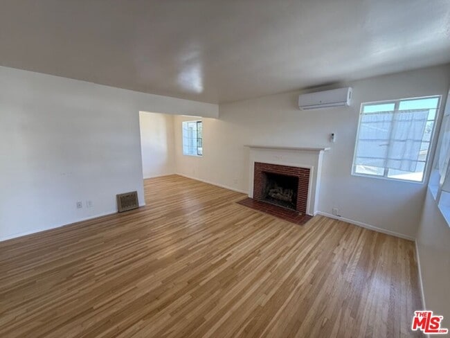 3237 Midvale Ave in Los Angeles, CA - Building Photo - Building Photo