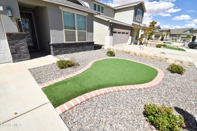 51117 Desert Sunflower Ave in El Paso, TX - Building Photo - Building Photo