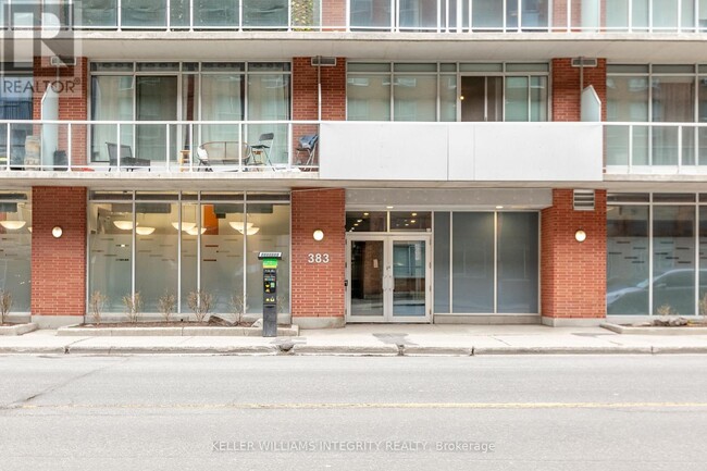 383-383 Cumberland St in Ottawa, ON - Building Photo - Building Photo