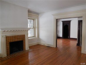 408 Clinton Terrace in Easton, PA - Building Photo - Building Photo