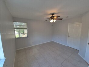 18310 NW 68th Ave in Hialeah, FL - Building Photo - Building Photo