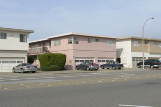 74 Arroyo Dr in South San Francisco, CA - Building Photo - Building Photo