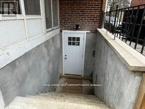 90 Bevdale Rd in Toronto, ON - Building Photo - Building Photo