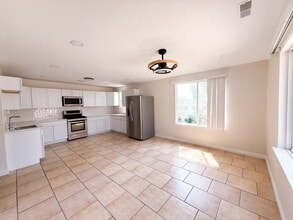 134 Eckfield Dr in Algonac, MI - Building Photo - Building Photo