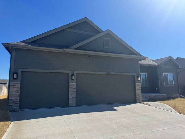 14907 S 19th St in Bellevue, NE - Building Photo - Building Photo