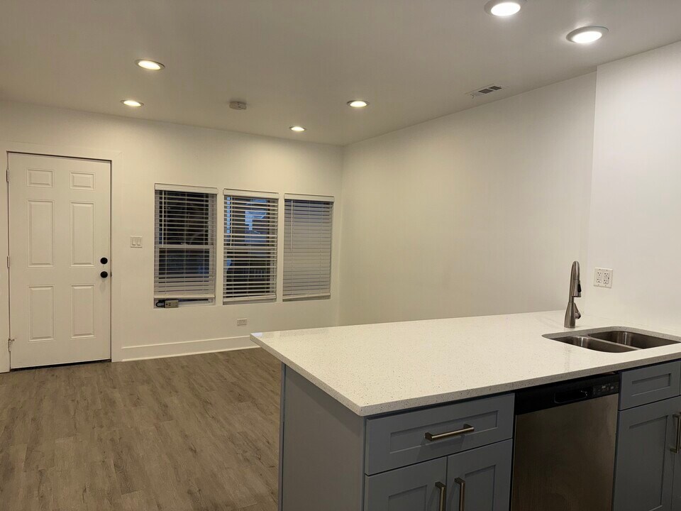 2731 S Homan Ave in Chicago, IL - Building Photo