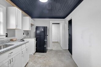 124 N Mecklenburg Ave in South Hill, VA - Building Photo - Building Photo