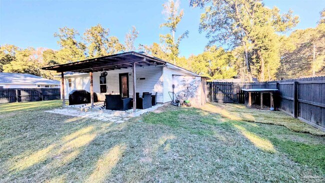151 Calvert Oaks Dr in Pensacola, FL - Building Photo - Building Photo