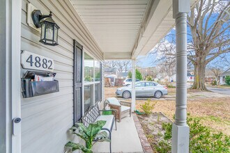 4882 Elmhurst Ave in Norfolk, VA - Building Photo - Building Photo