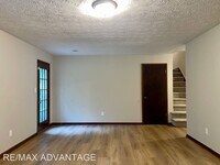 977 Leeward Ln photo'