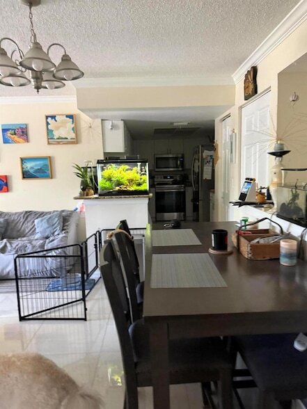 property at 1400 Crestwood Ct S