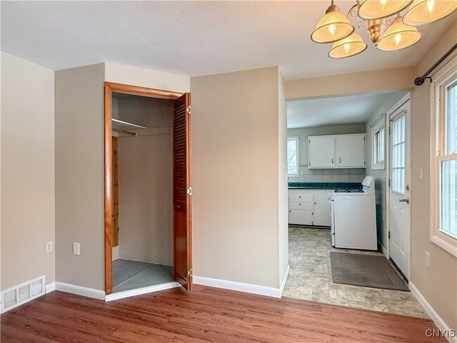 property at 2653 W Seneca Turnpike