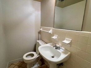 1701 Lobdell Ave in Baton Rouge, LA - Building Photo - Building Photo