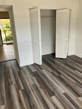 1515 Lake Crystal Dr, Unit H in Royal Palm Beach, FL - Building Photo - Building Photo