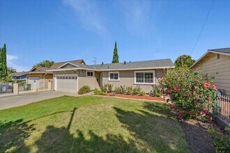 2651 Poplarwood Way in San Jose, CA - Building Photo - Building Photo